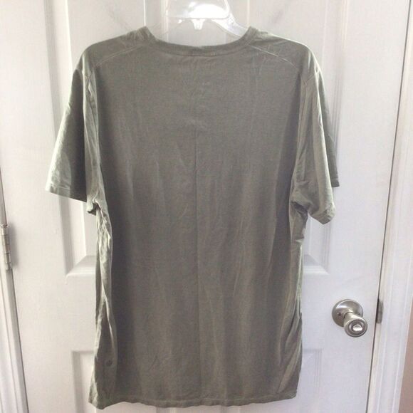 Lululemon Light Green Athletic T Shirt Short Sleeve - Picture 5 of 5